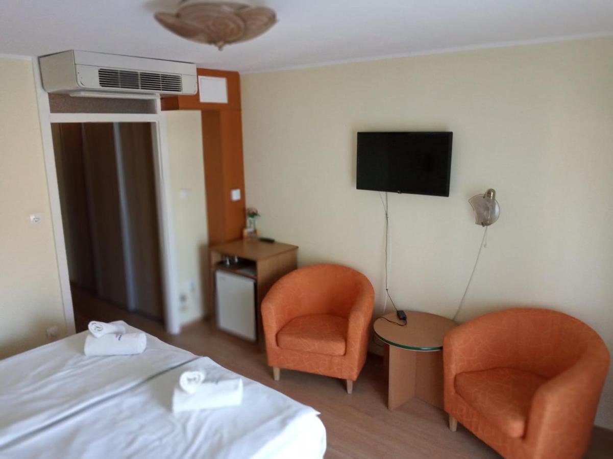 博格拉畔兹奥酒店 Balatonföldvár 外观 照片