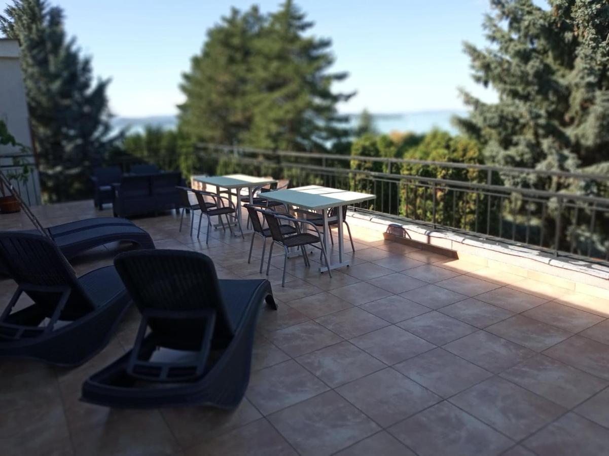 博格拉畔兹奥酒店 Balatonföldvár 外观 照片