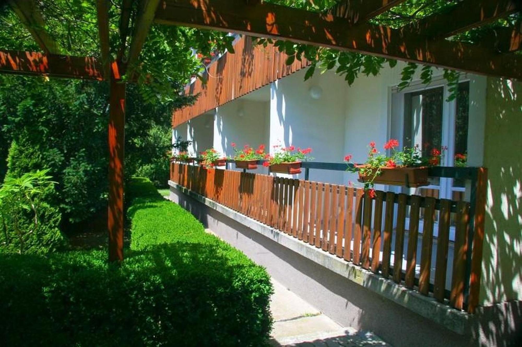 博格拉畔兹奥酒店 Balatonföldvár 外观 照片